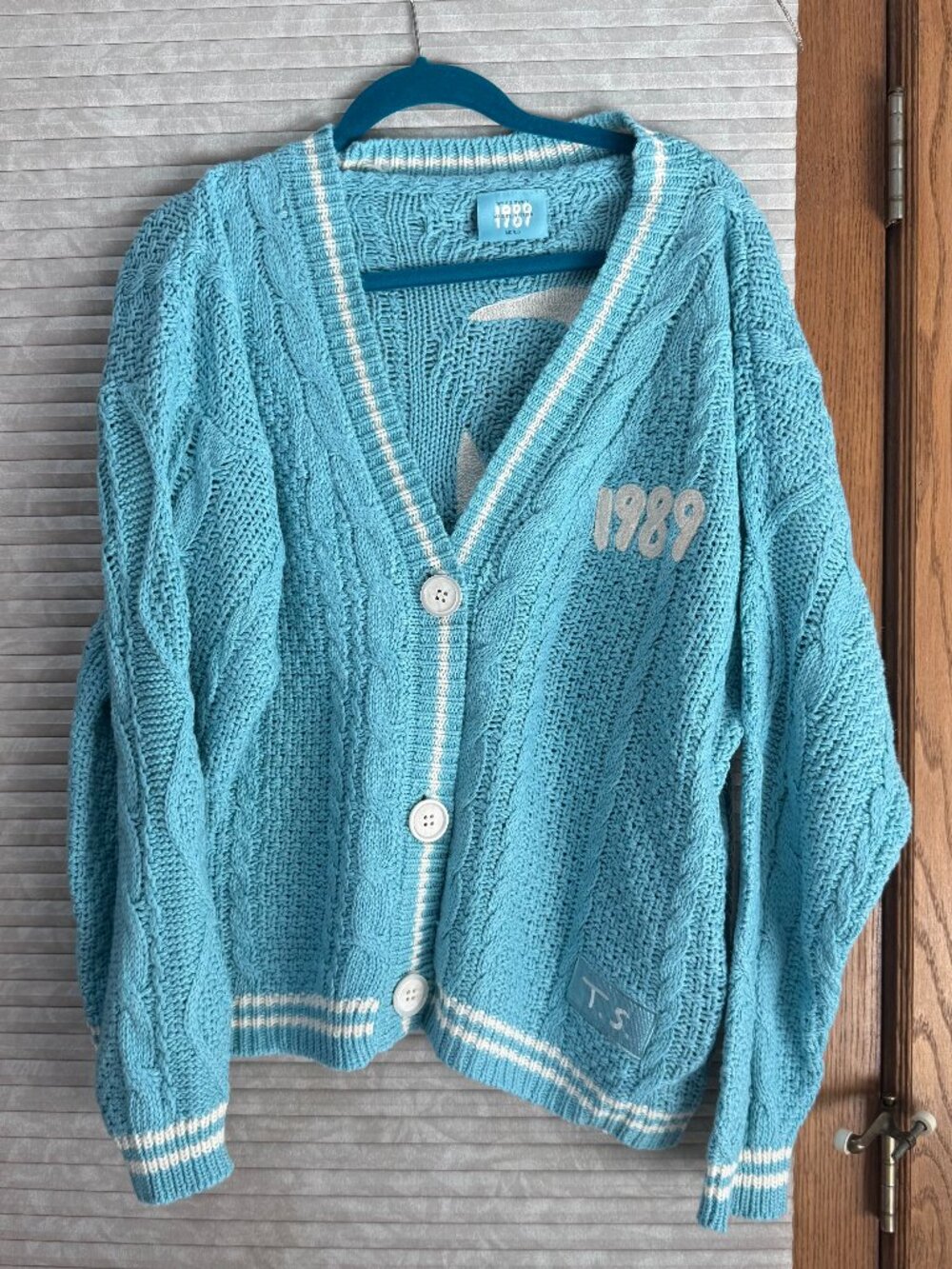 Taylor Swift 1989 Light Blue Cable Knit Cardigan Size MD/LG